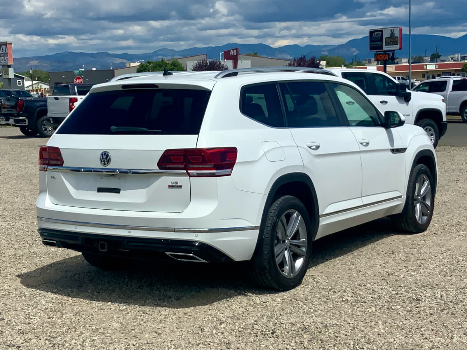 Thumbnail: 2018 Volkswagen Atlas - 3