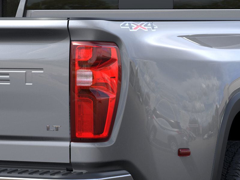 Thumbnail: 2026 Chevrolet Silverado 3500 - 11