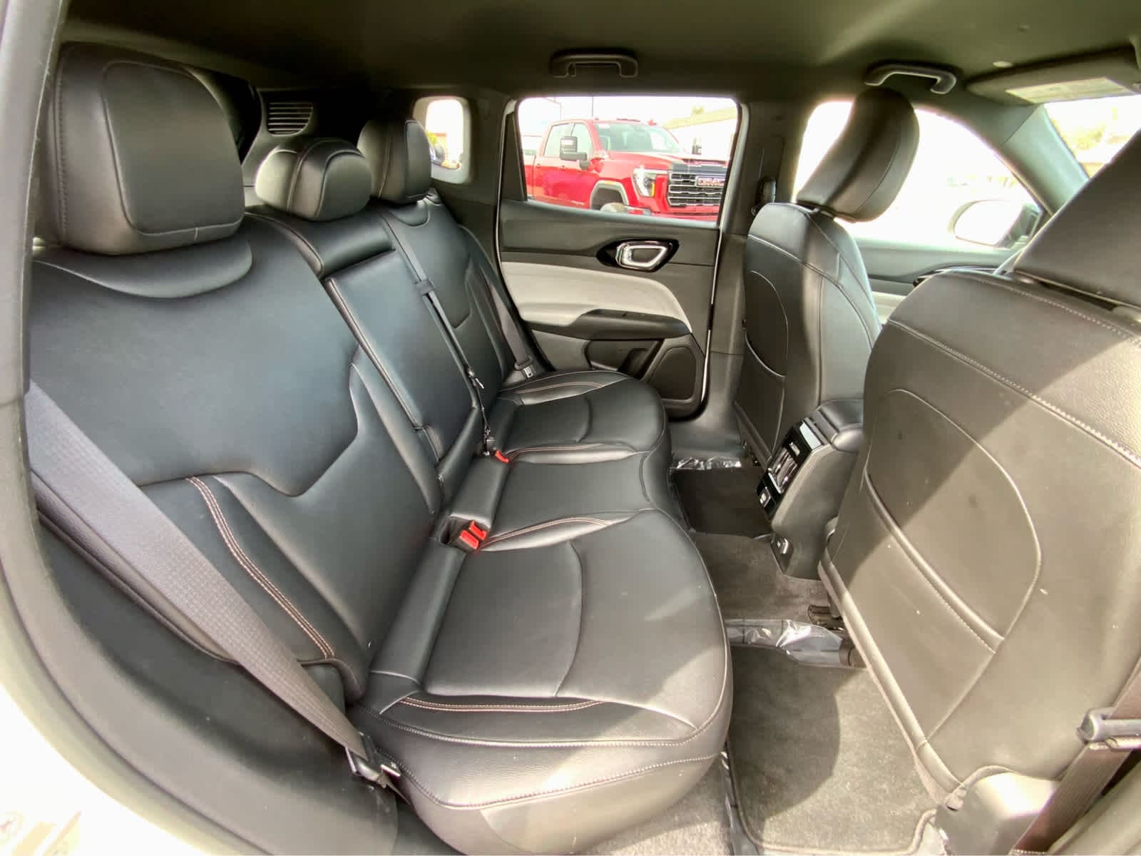 Thumbnail: 2023 Jeep Compass - 29