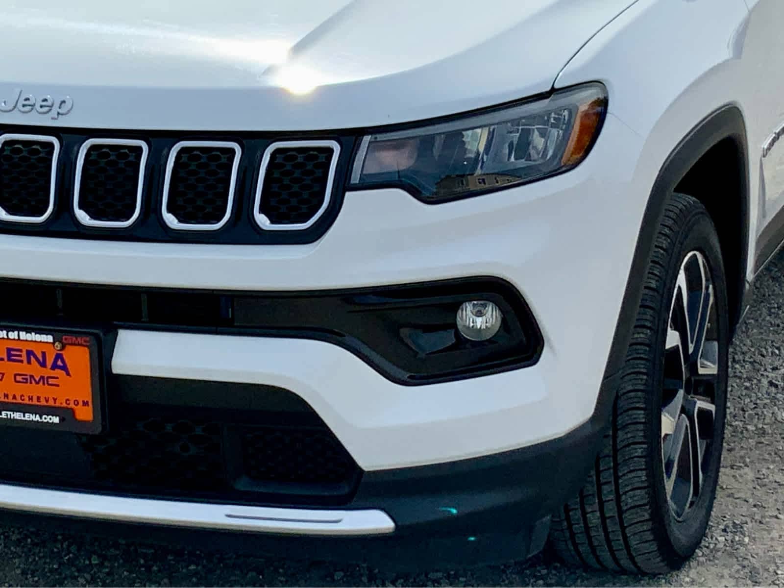 Thumbnail: 2023 Jeep Compass - 15
