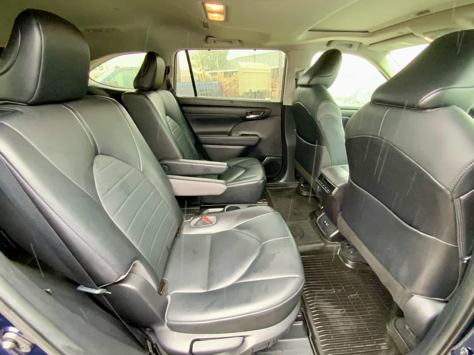 Thumbnail: 2021 Toyota Highlander - 28
