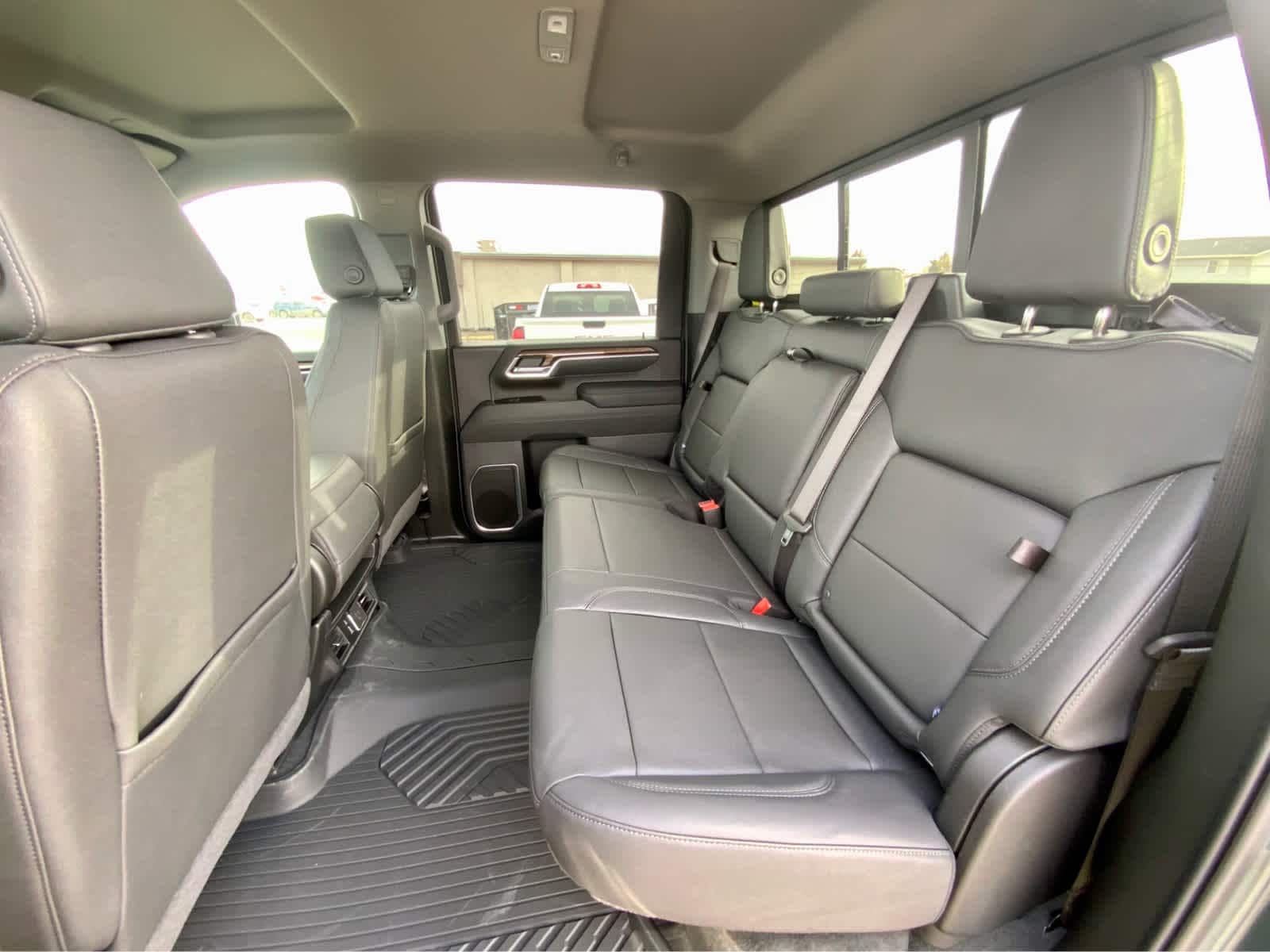 Thumbnail: 2026 Chevrolet Silverado 2500 - 29