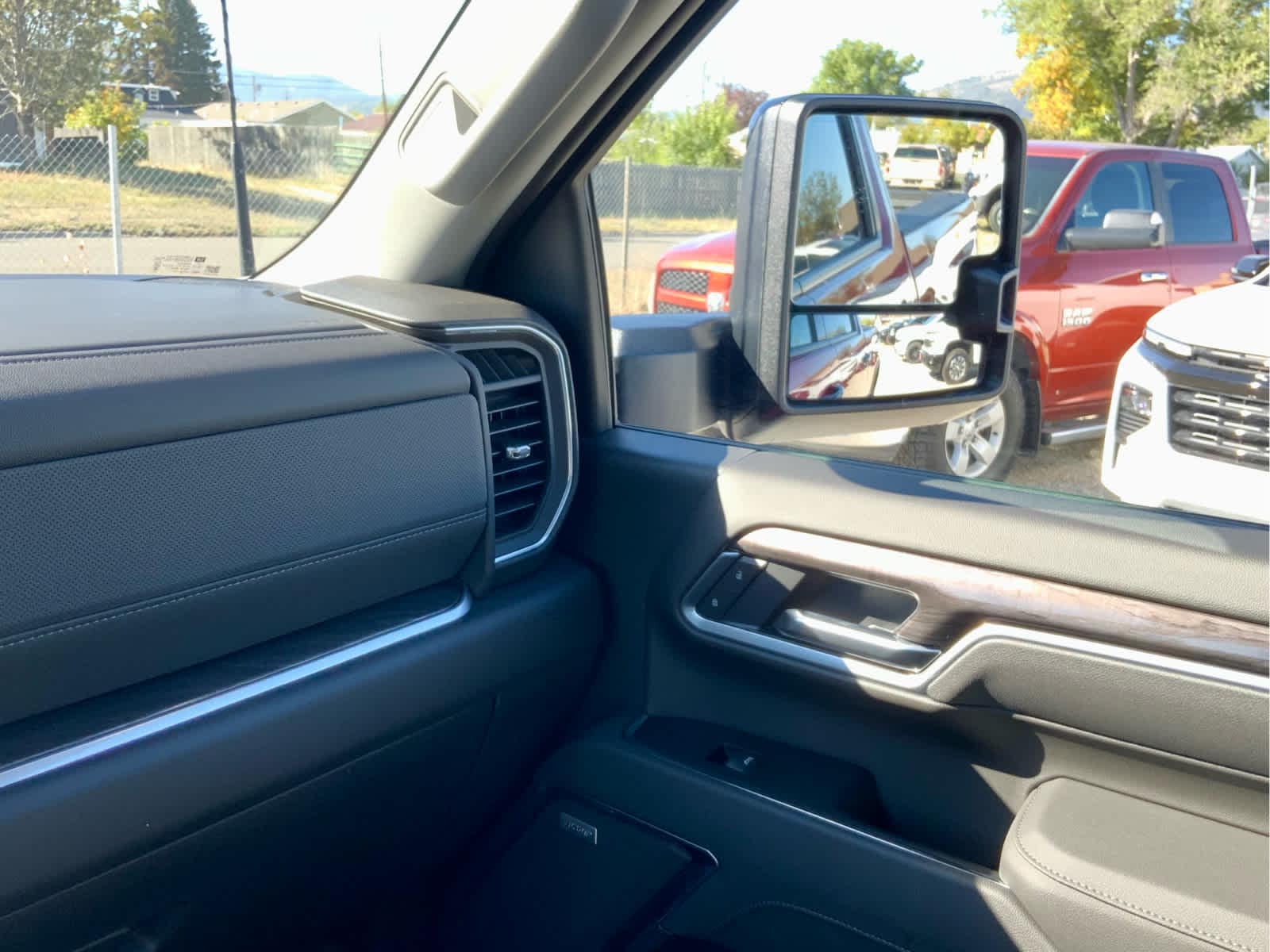 Thumbnail: 2026 Chevrolet Silverado 2500 - 38