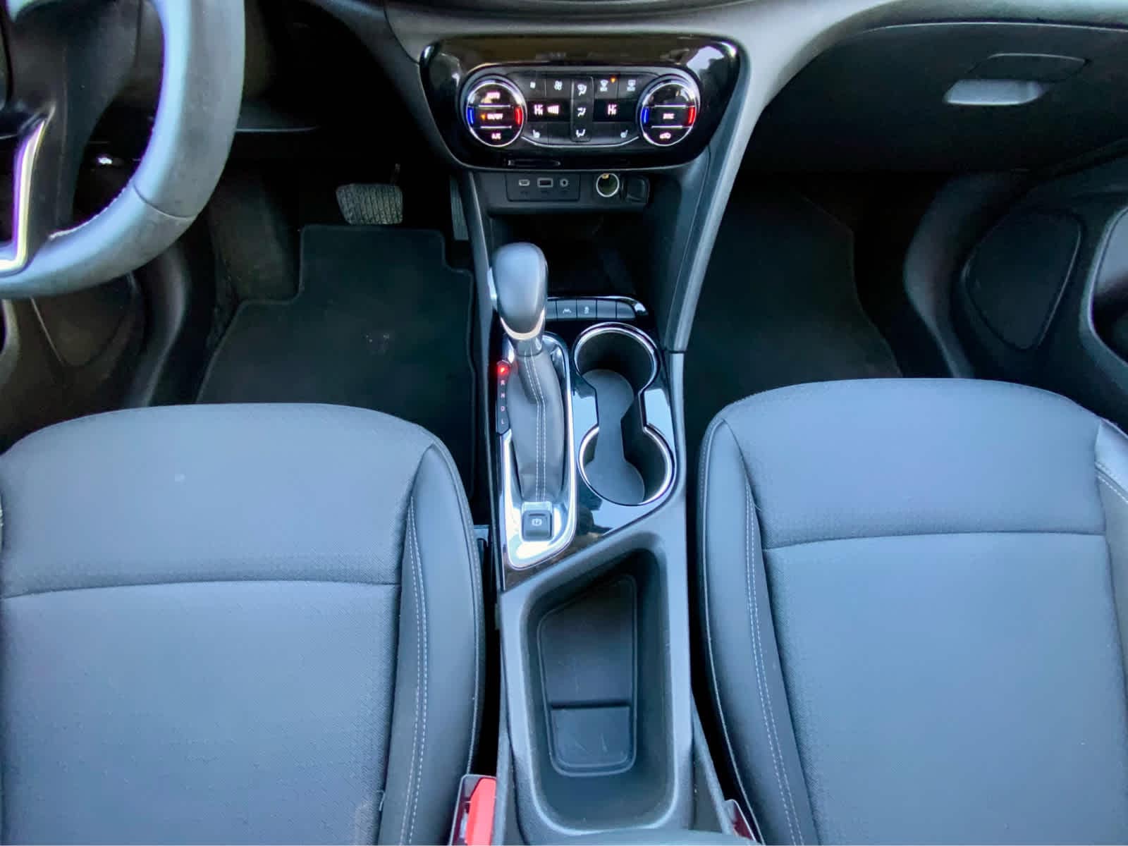 Thumbnail: 2023 Buick Encore GX - 42