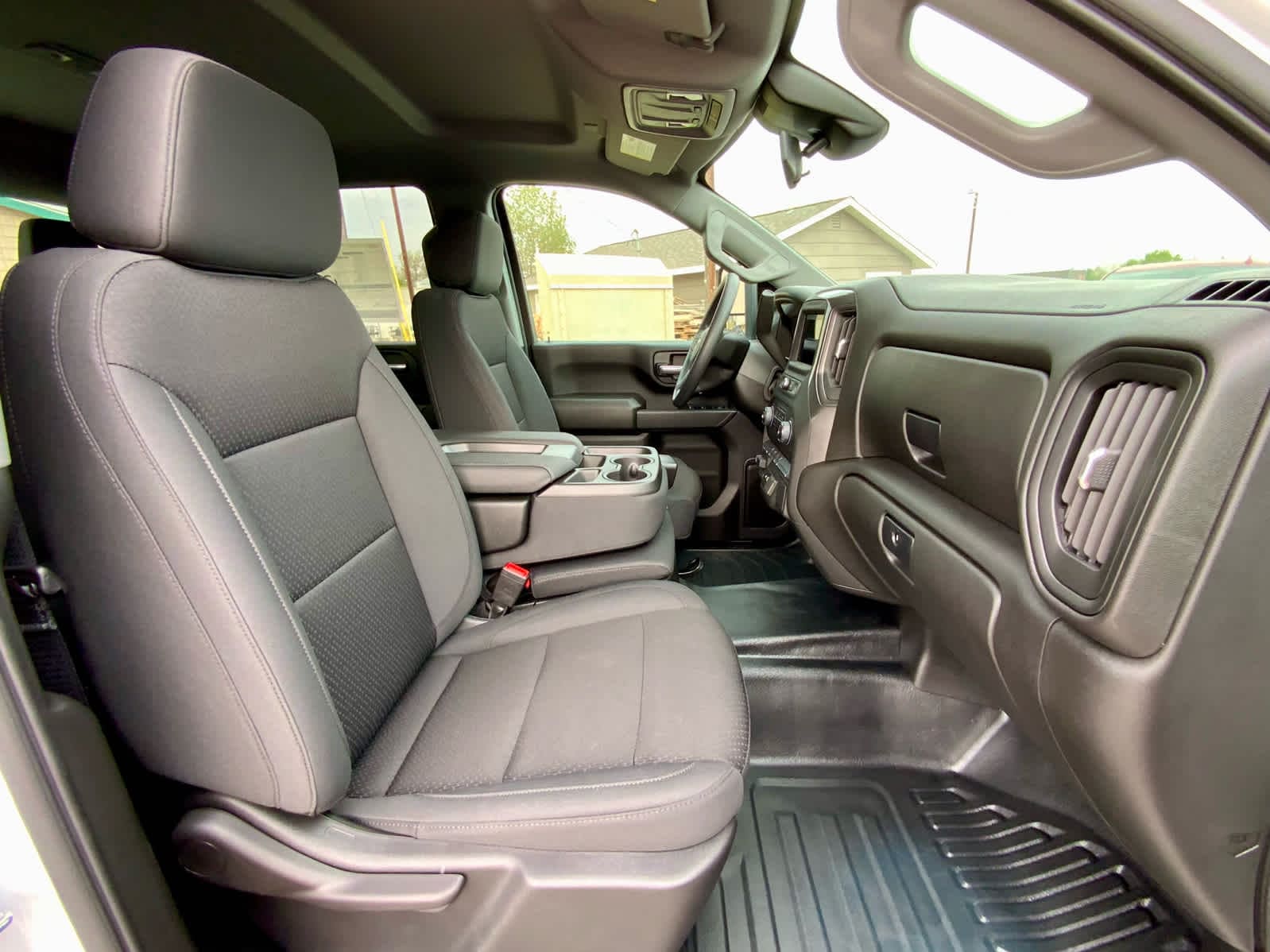 Thumbnail: 2025 Chevrolet Silverado 3500 - 30