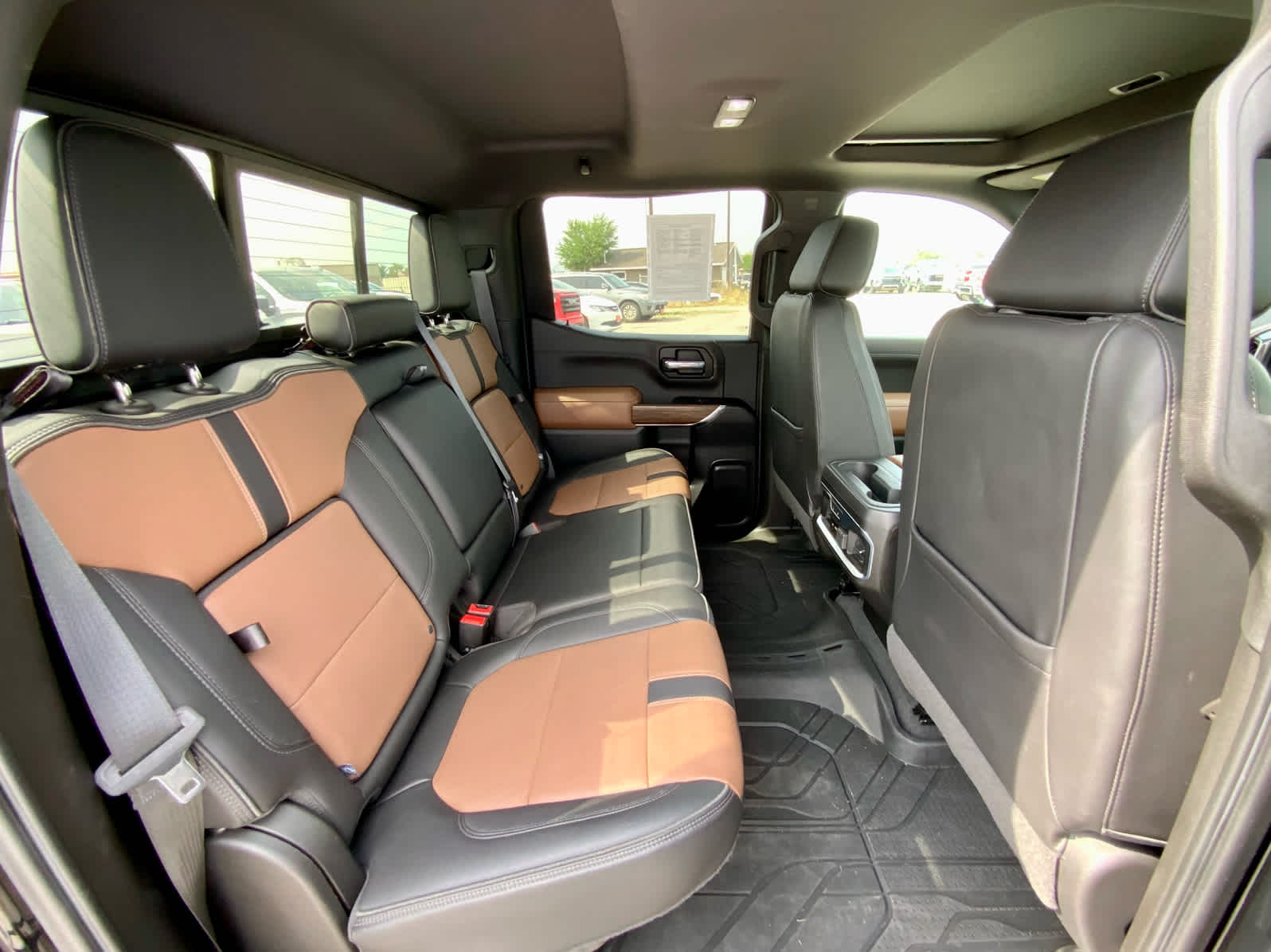 2021 Chevrolet Silverado 1500 High Country - Photo 18