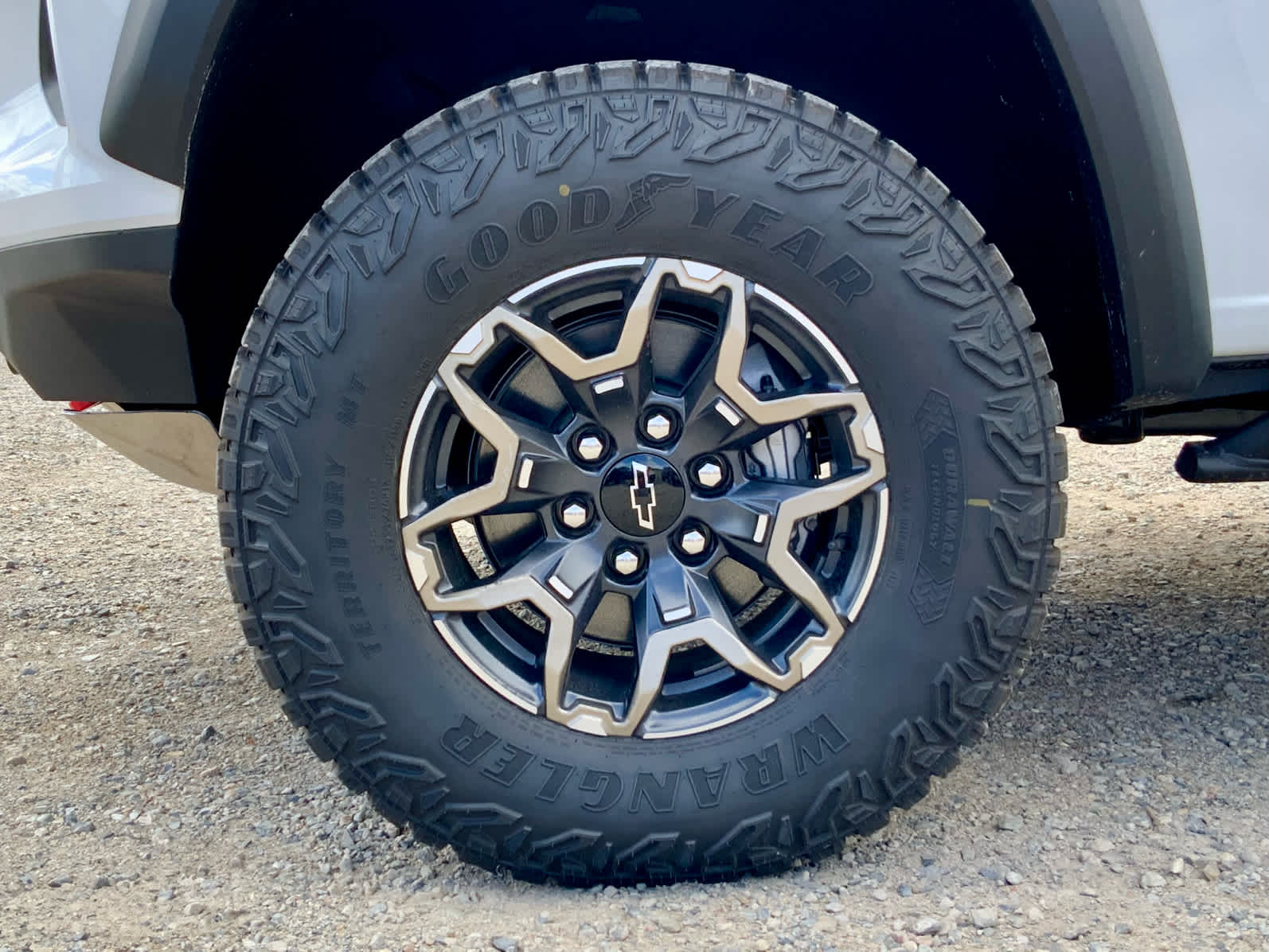 Thumbnail: 2026 Chevrolet Colorado - 15