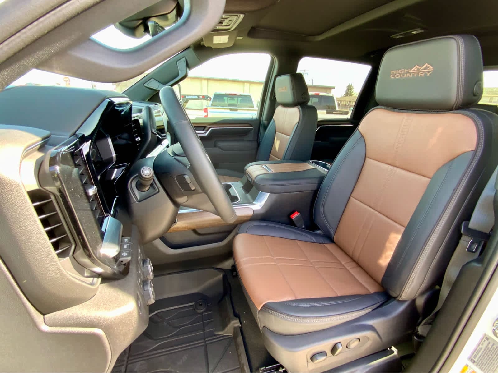 Thumbnail: 2026 Chevrolet Silverado 3500 - 25