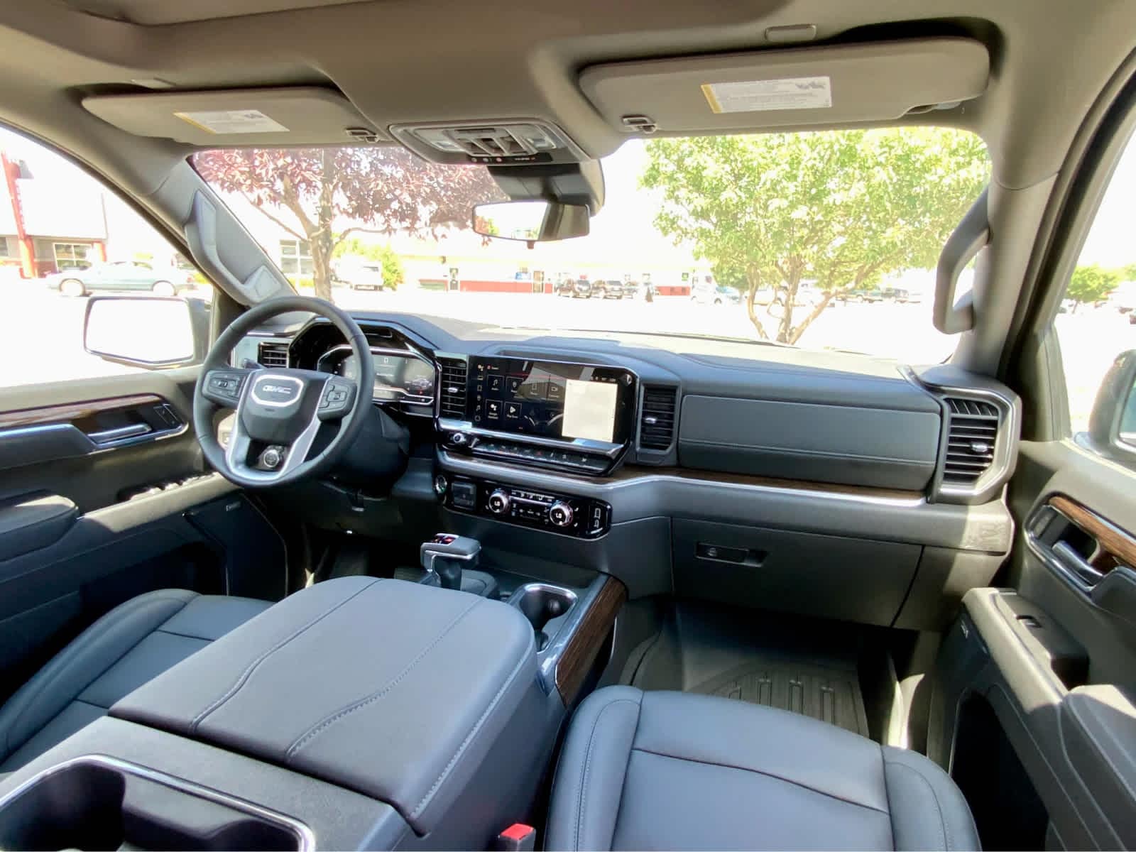 Thumbnail: 2025 GMC Sierra 1500 - 38