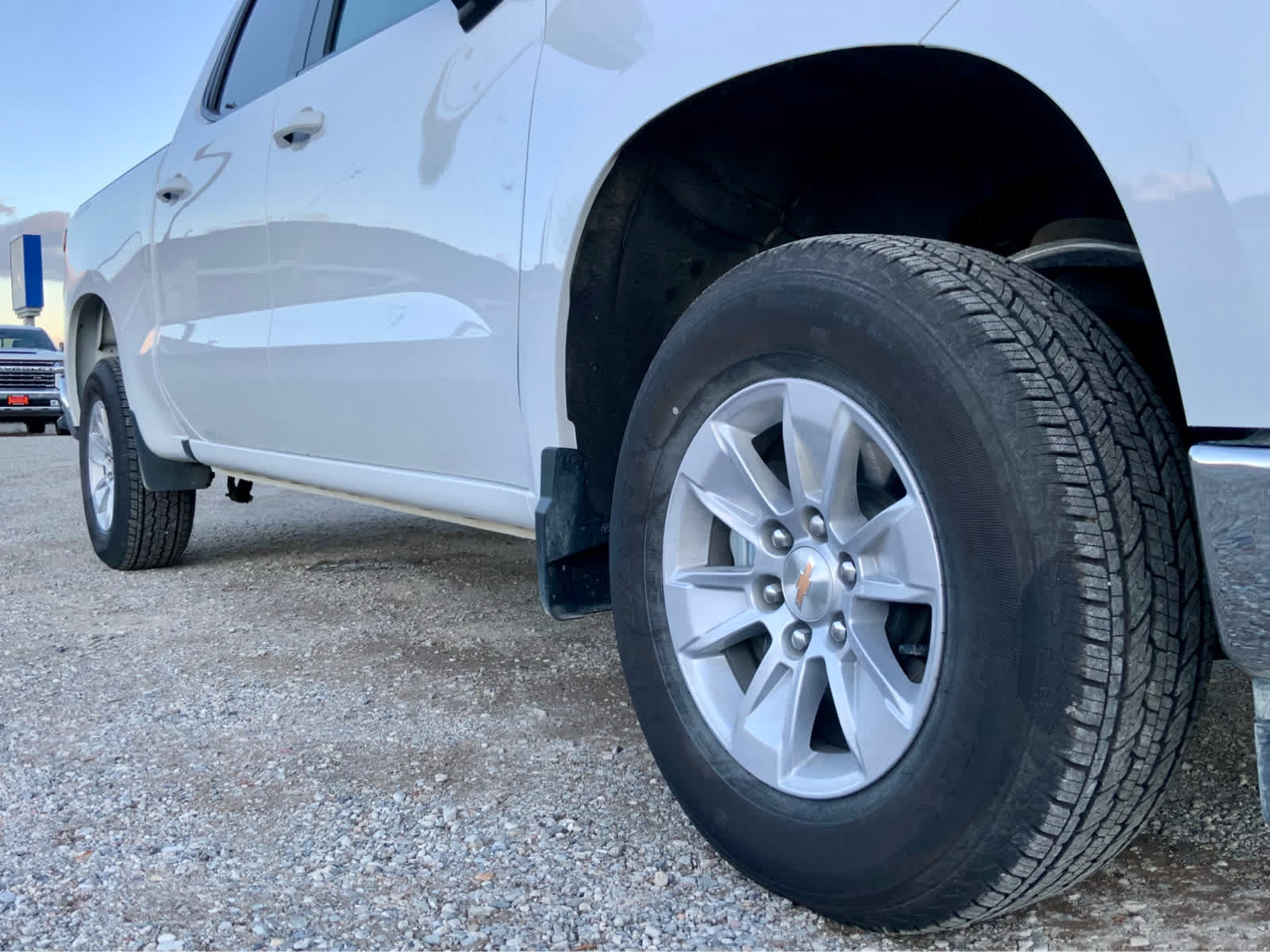 Thumbnail: 2026 Chevrolet Silverado 1500 - 21