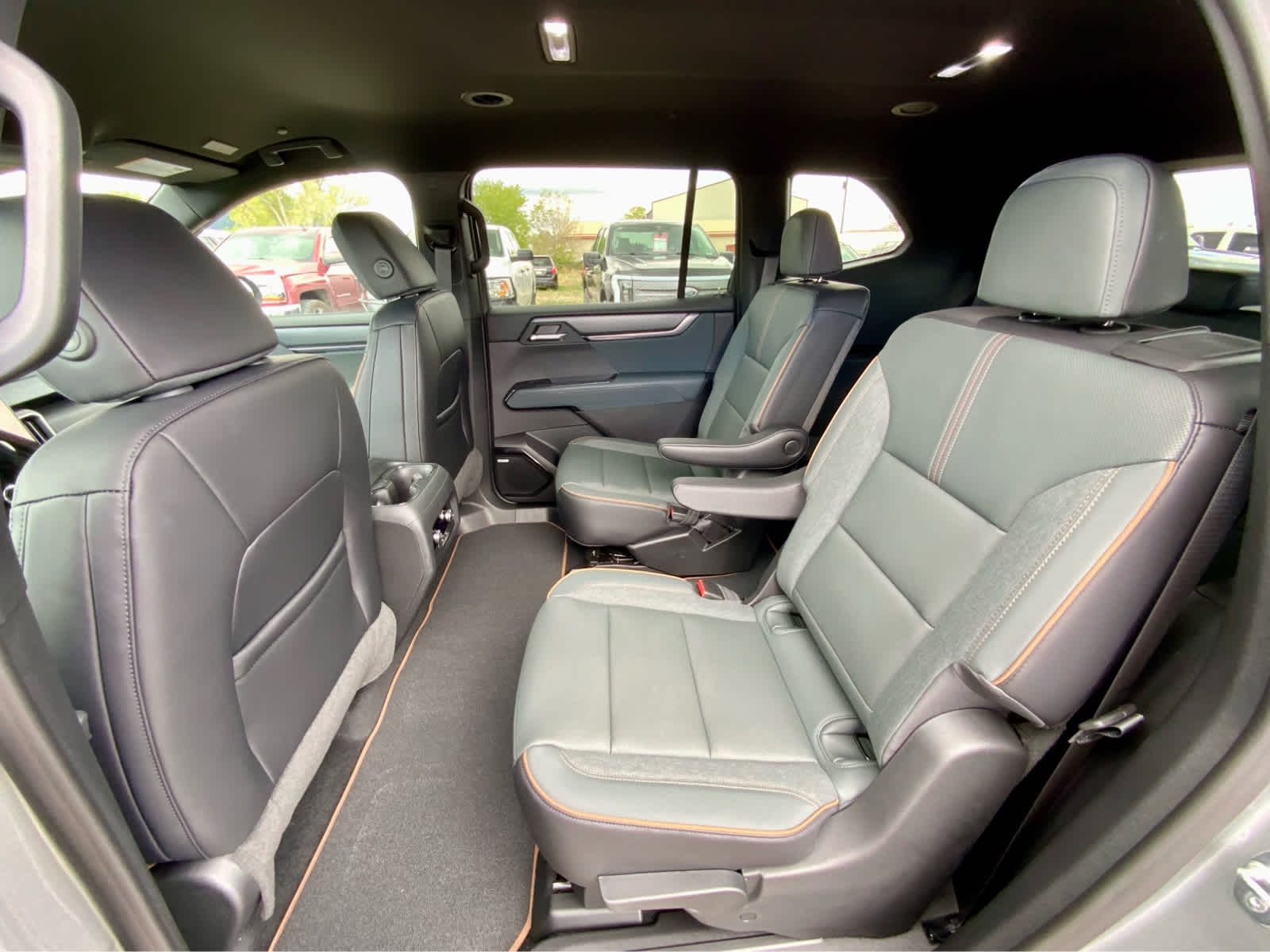 Thumbnail: 2026 GMC Acadia - 25