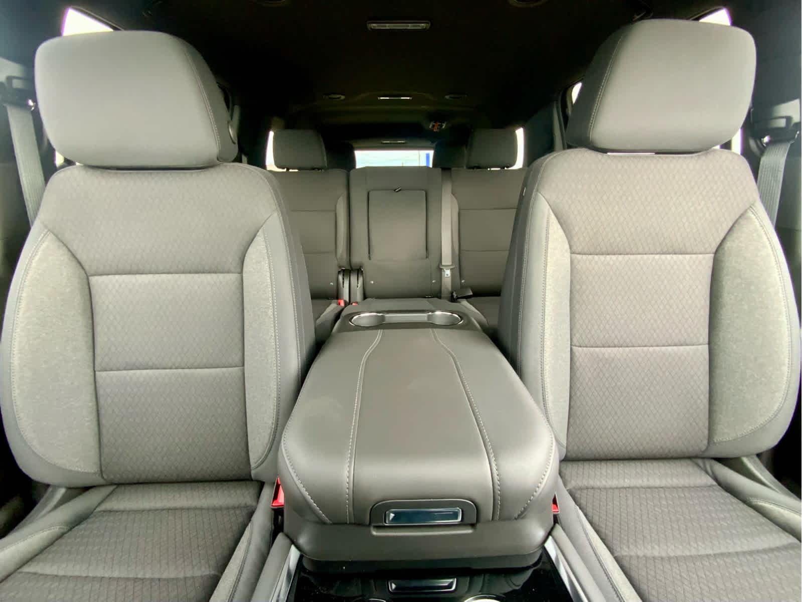 Thumbnail: 2026 Chevrolet Suburban - 30