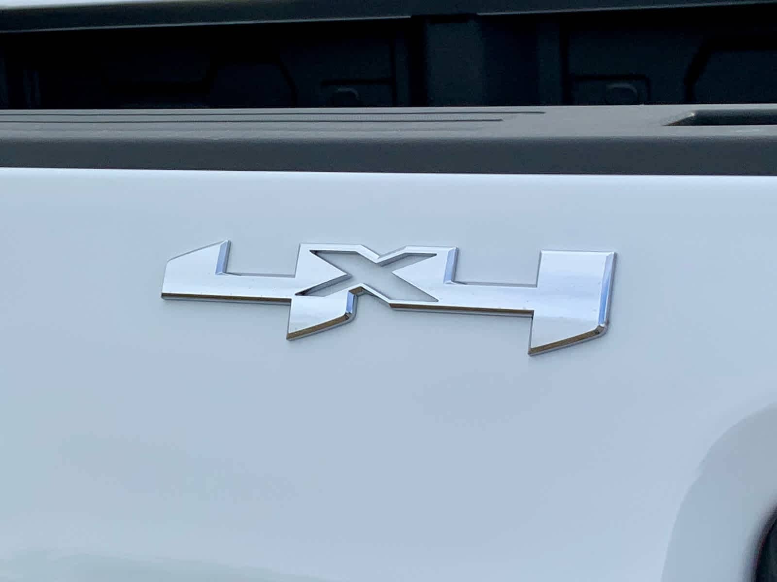 Thumbnail: 2026 GMC Sierra 3500 - 22