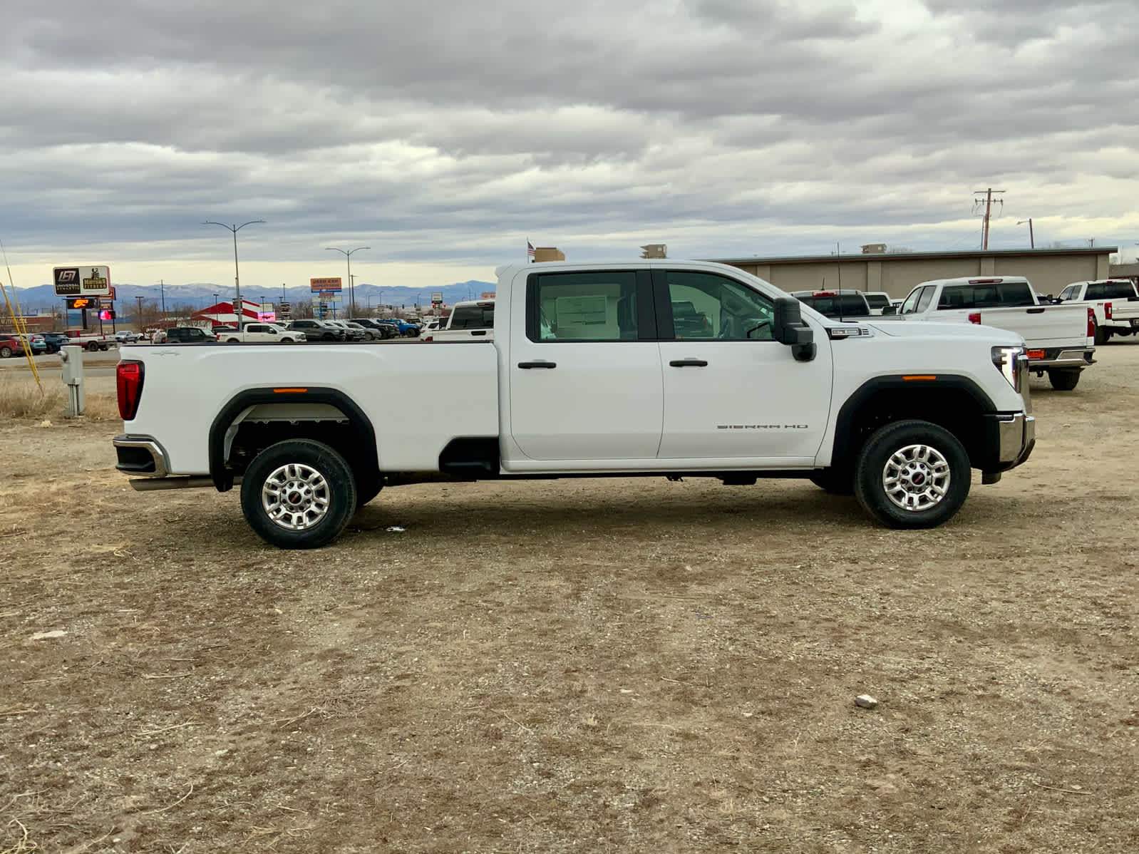 Thumbnail: 2026 GMC Sierra 2500 - 6