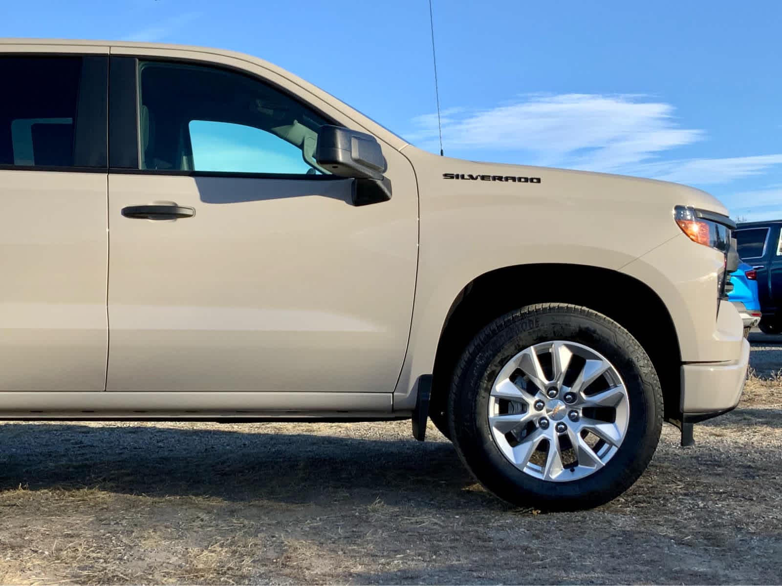 Thumbnail: 2026 Chevrolet Silverado 1500 - 9