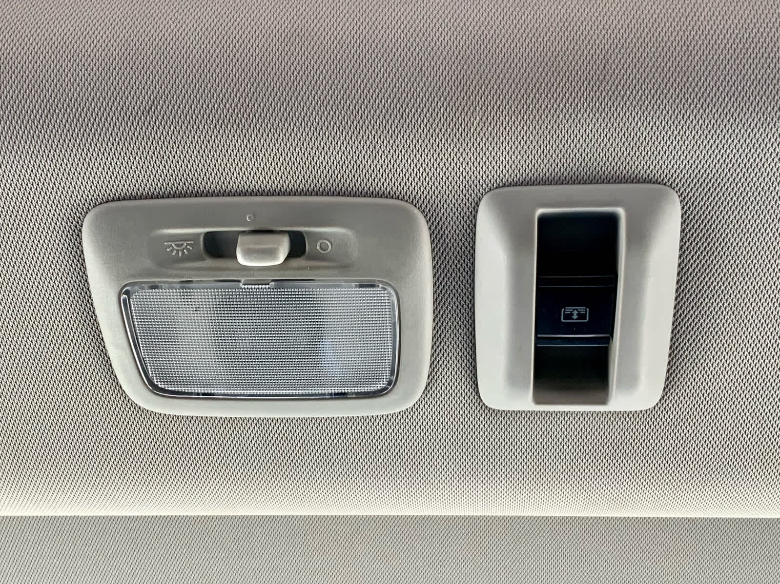 Thumbnail: 2022 Mitsubishi Eclipse Cross - 51