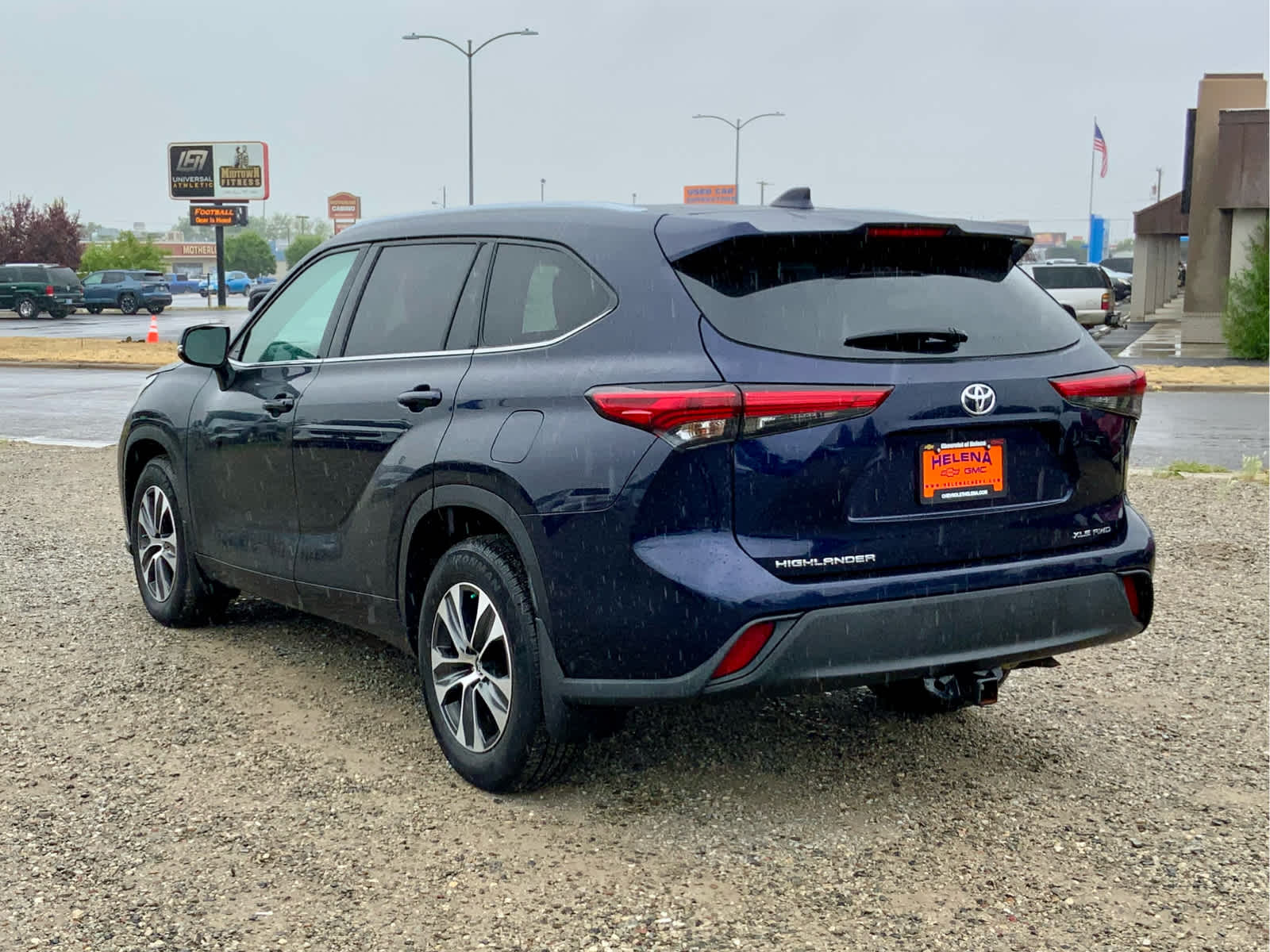 Thumbnail: 2021 Toyota Highlander - 3