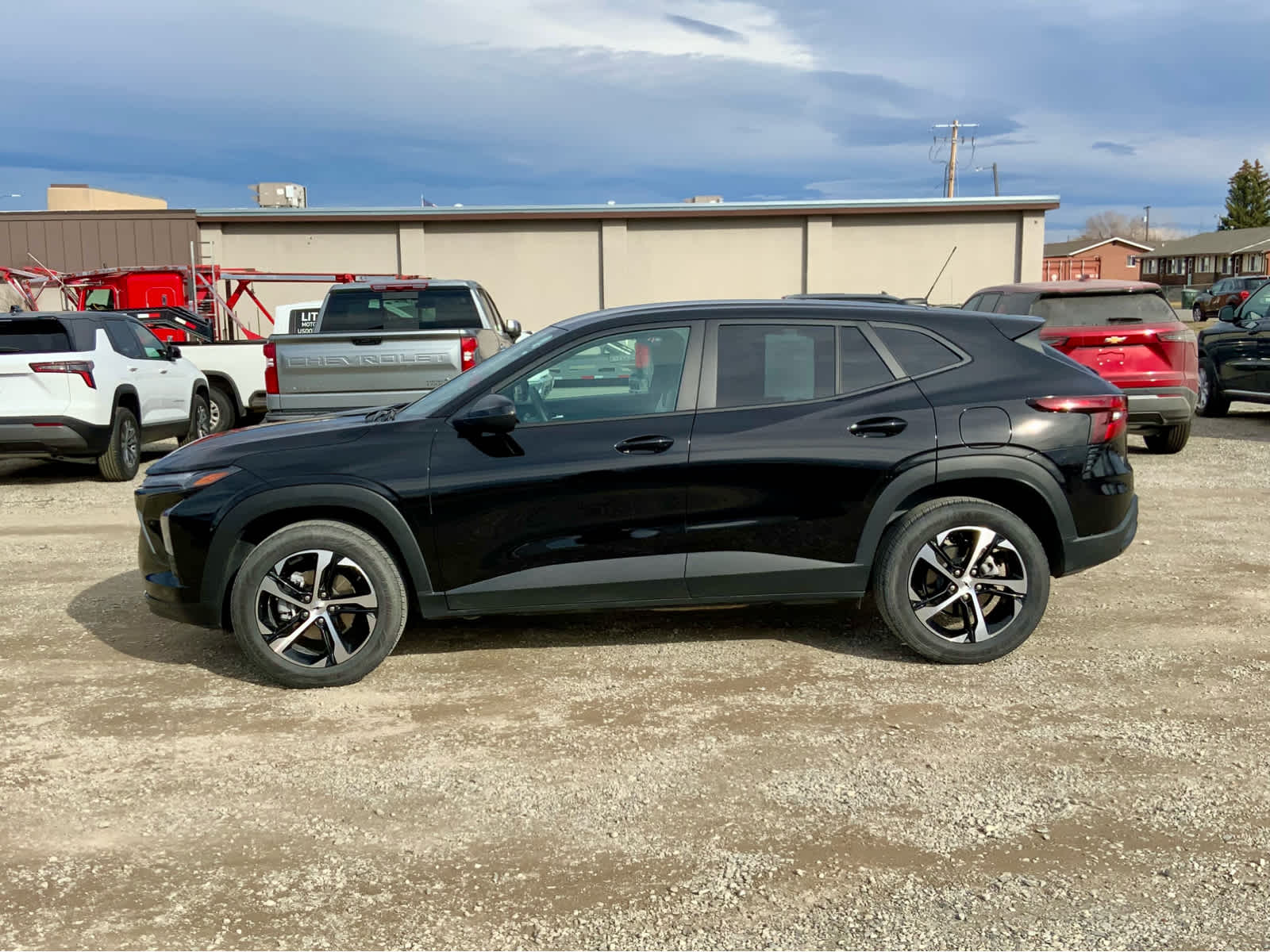 Thumbnail: 2025 Chevrolet Trax - 2