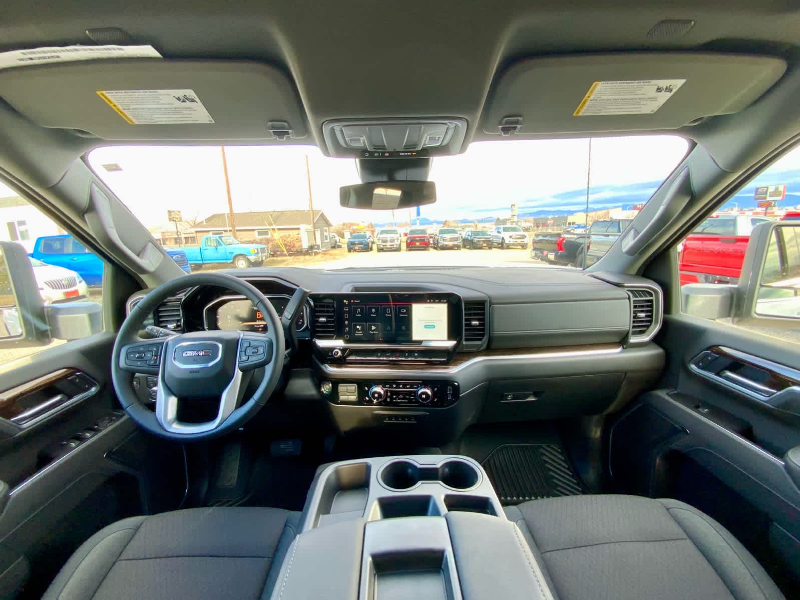 Thumbnail: 2026 GMC Sierra 2500 - 37