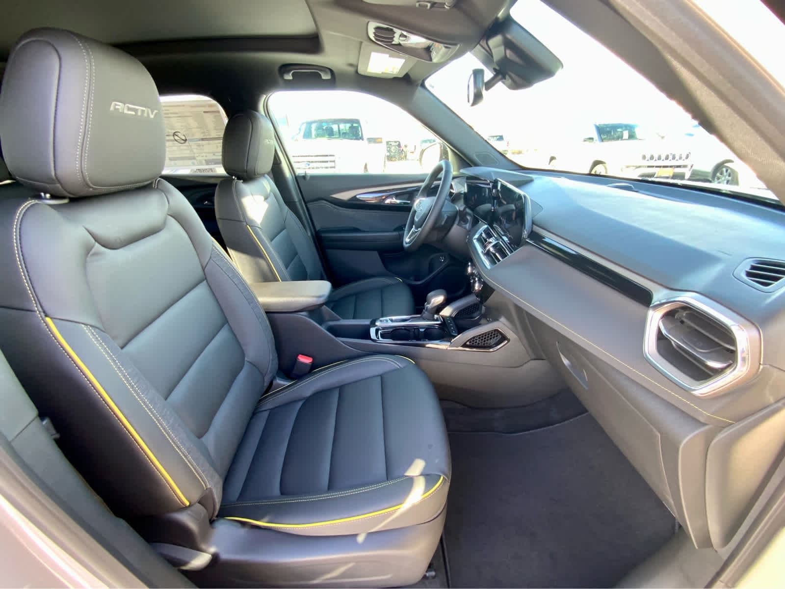 Thumbnail: 2026 Chevrolet TrailBlazer - 20