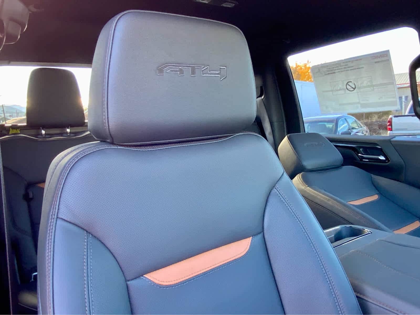 Thumbnail: 2026 GMC Sierra 2500 - 34