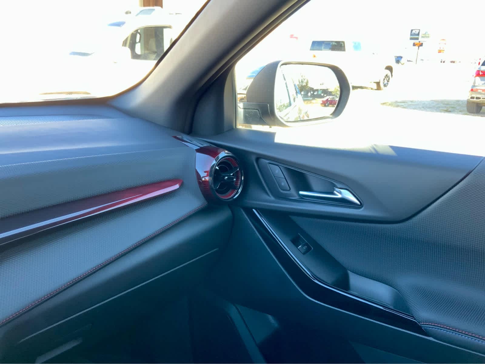 Thumbnail: 2026 Chevrolet Equinox - 35