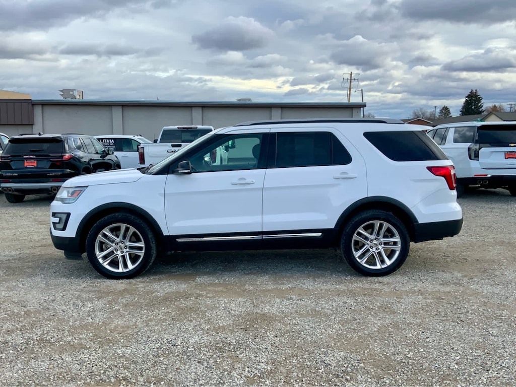 Used 2017 Ford Explorer XLT SUV