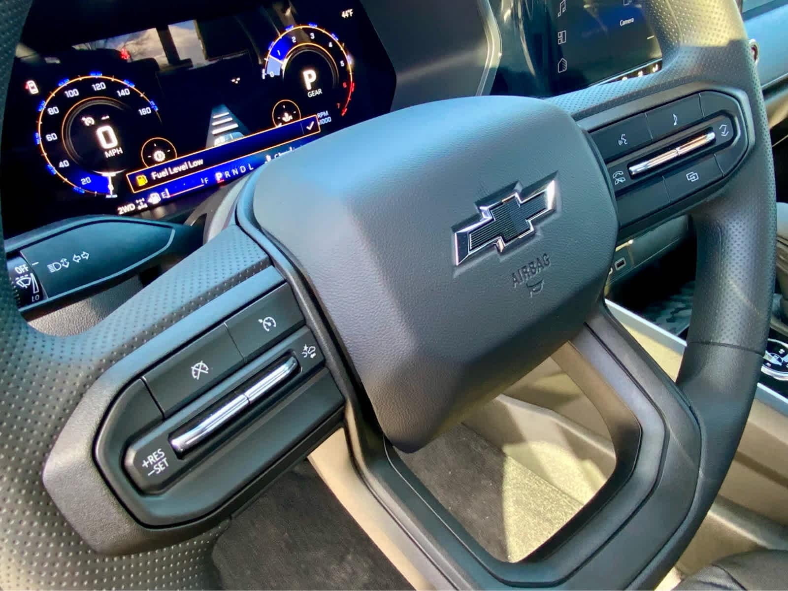 Thumbnail: 2026 Chevrolet Colorado - 39