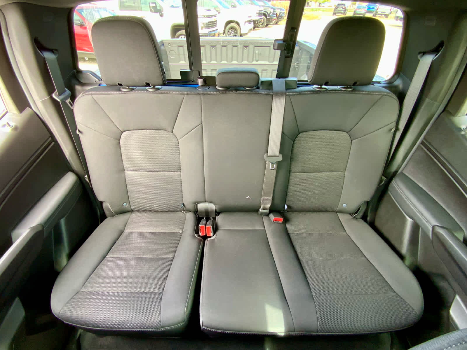 Thumbnail: 2025 GMC Canyon - 33