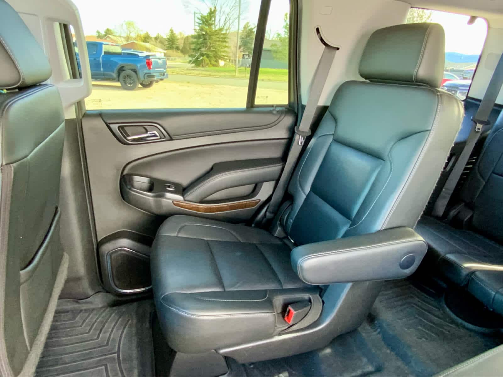 Thumbnail: 2019 Chevrolet Tahoe - 28