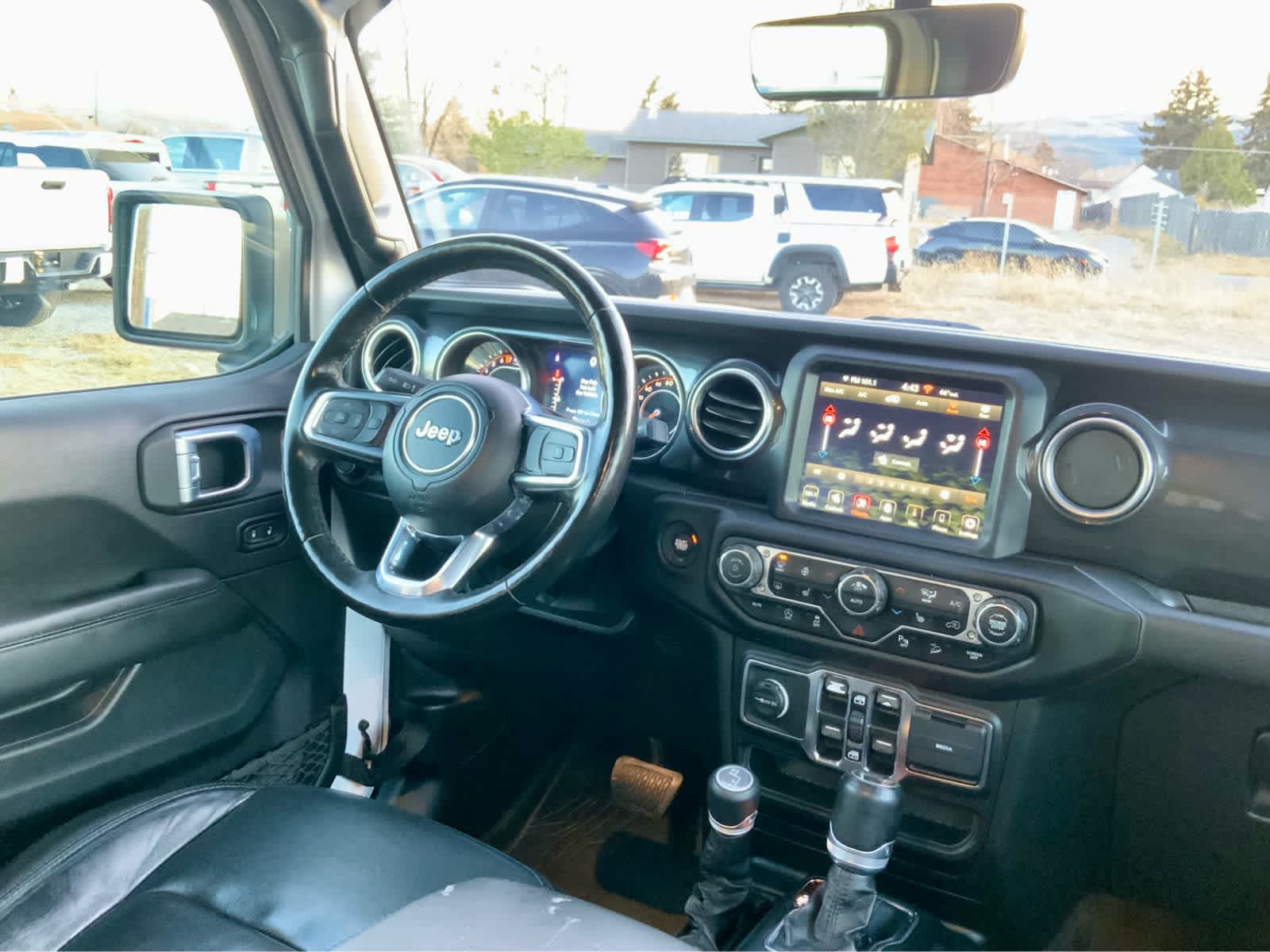 Thumbnail: 2021 Jeep Wrangler - 38