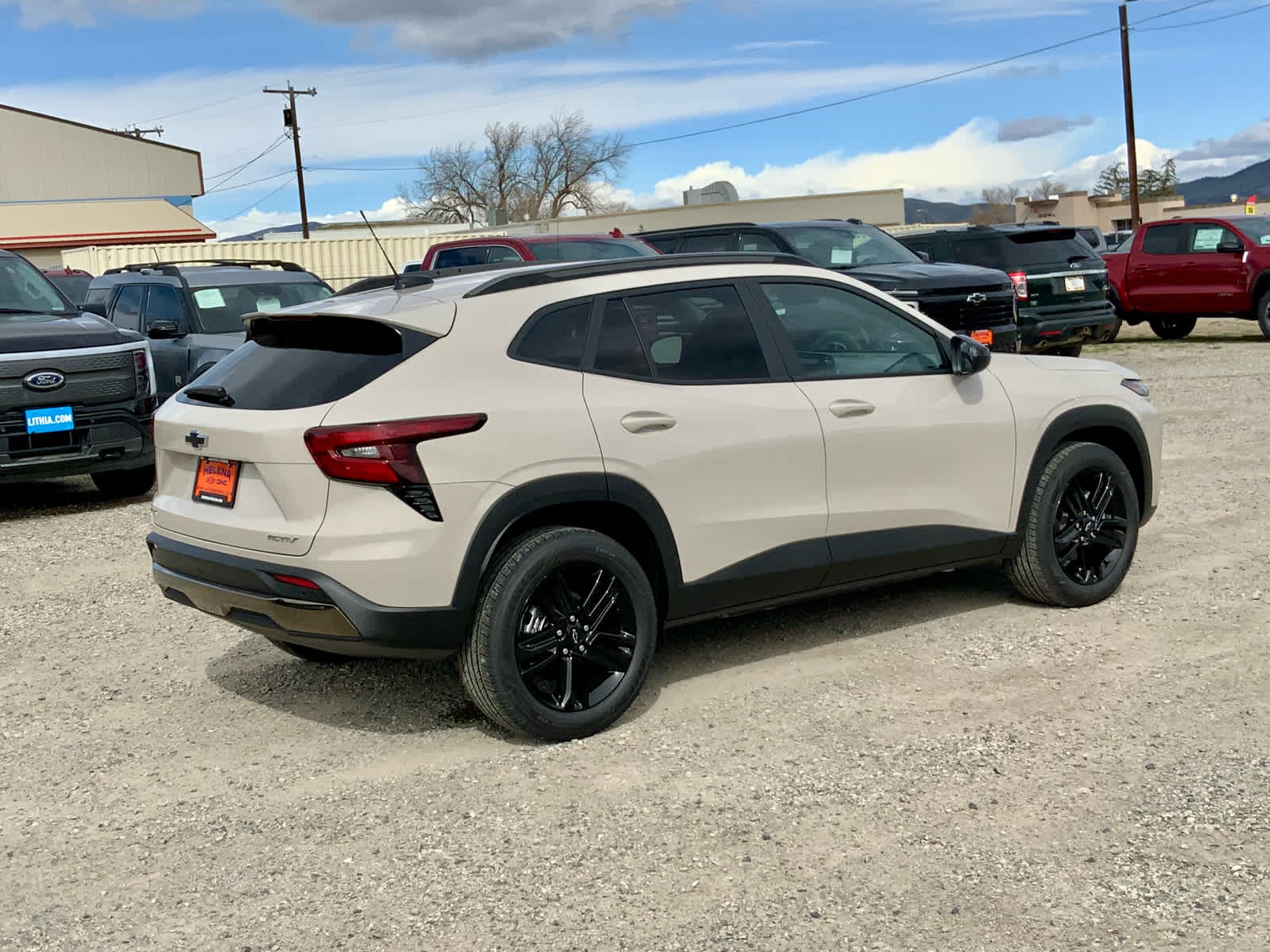 Thumbnail: 2026 Chevrolet Trax - 5