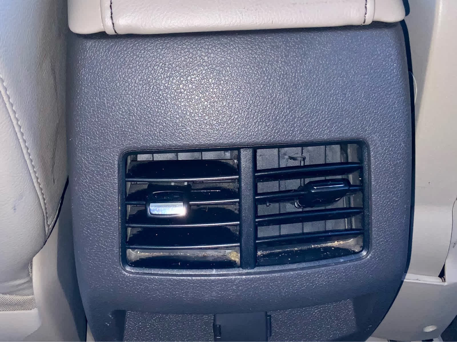 Thumbnail: 2013 Ford Edge - 40