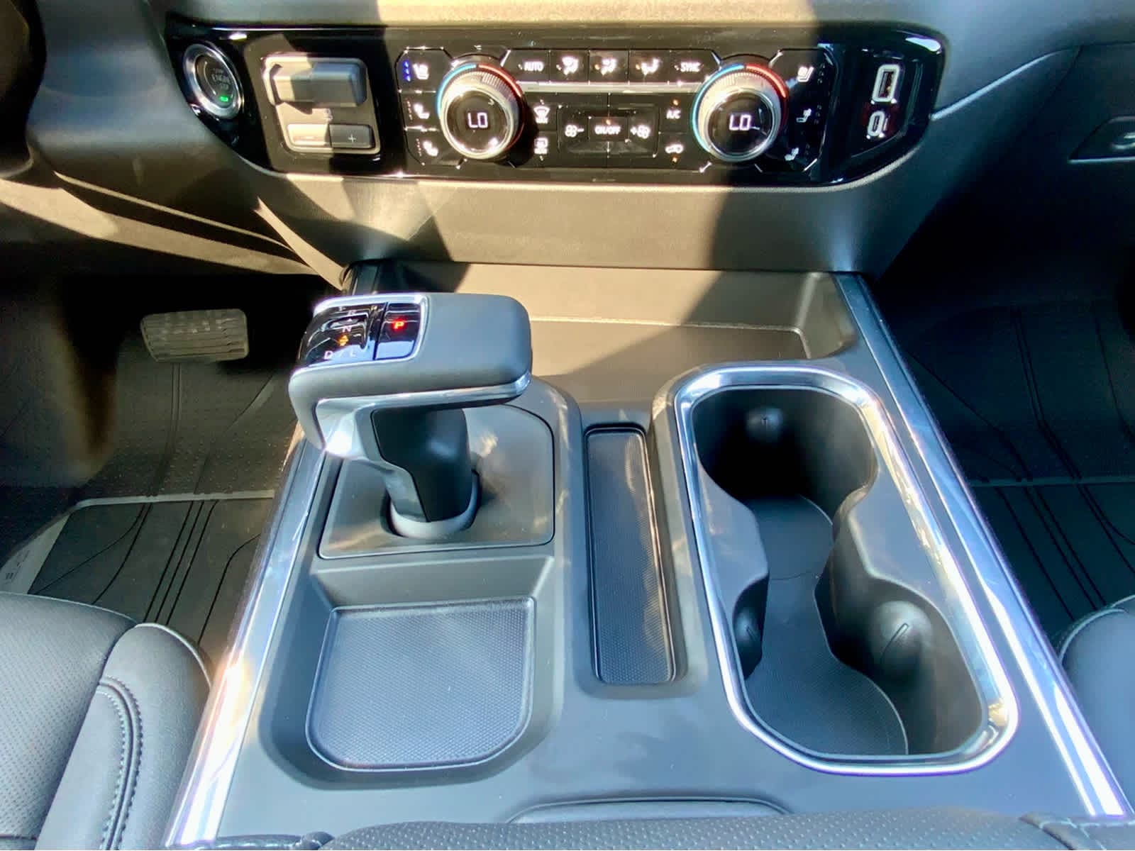 Thumbnail: 2026 Chevrolet Silverado 1500 - 48