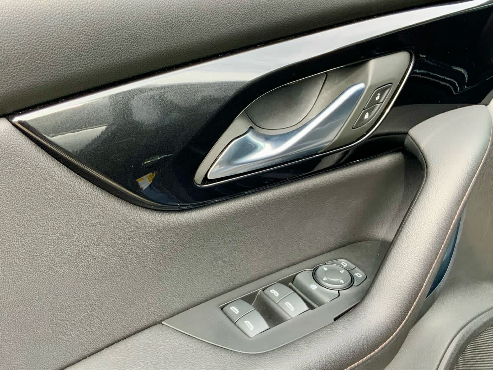 Thumbnail: 2022 Chevrolet Blazer - 51