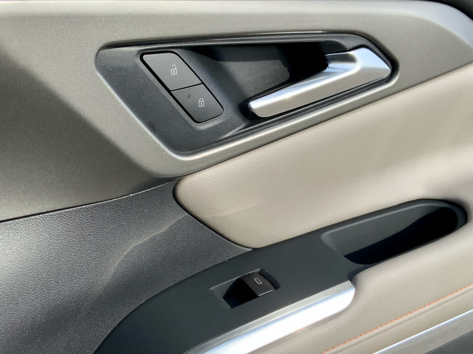 Thumbnail: 2026 Chevrolet Traverse - 51