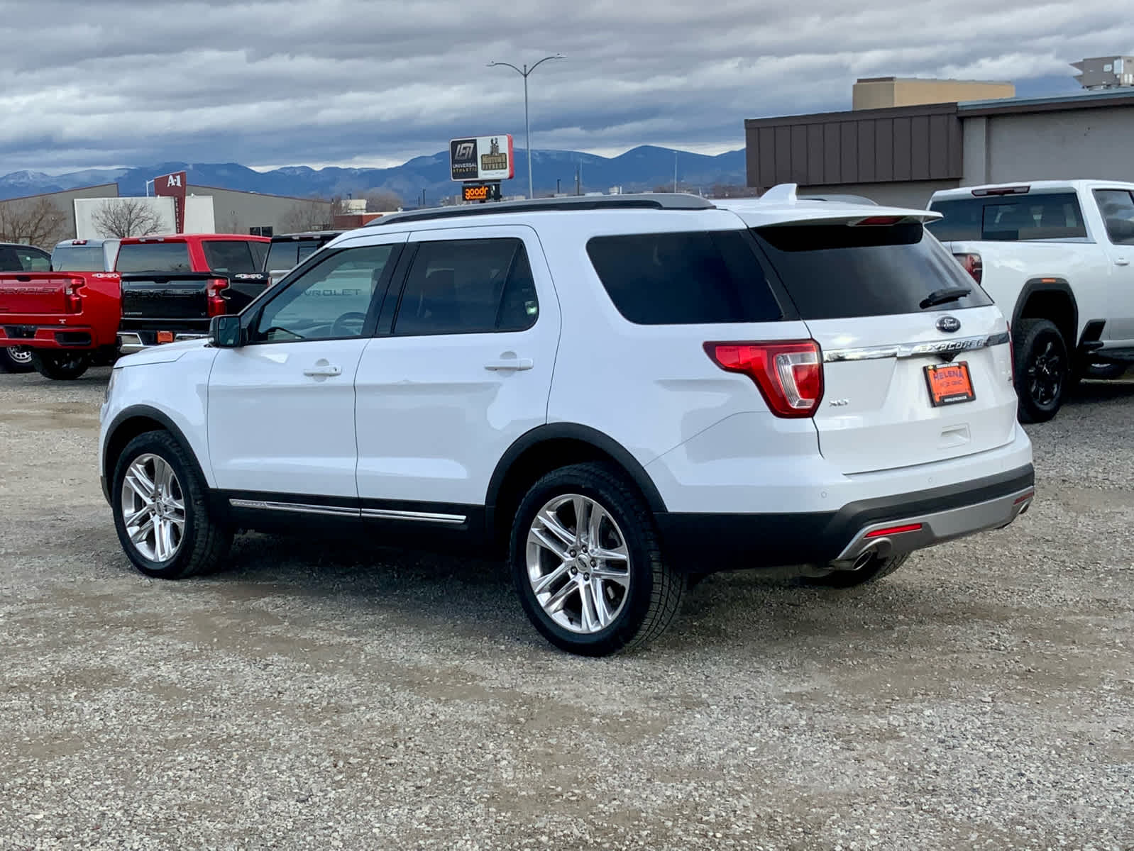 Thumbnail: 2017 Ford Explorer - 3
