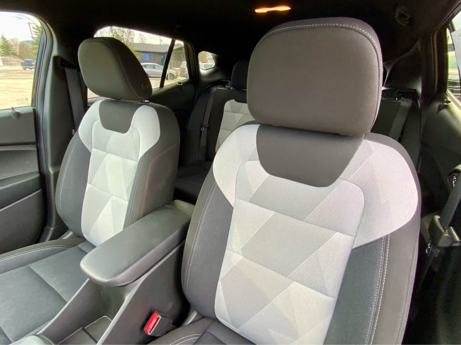 Thumbnail: 2025 Chevrolet Trax - 25