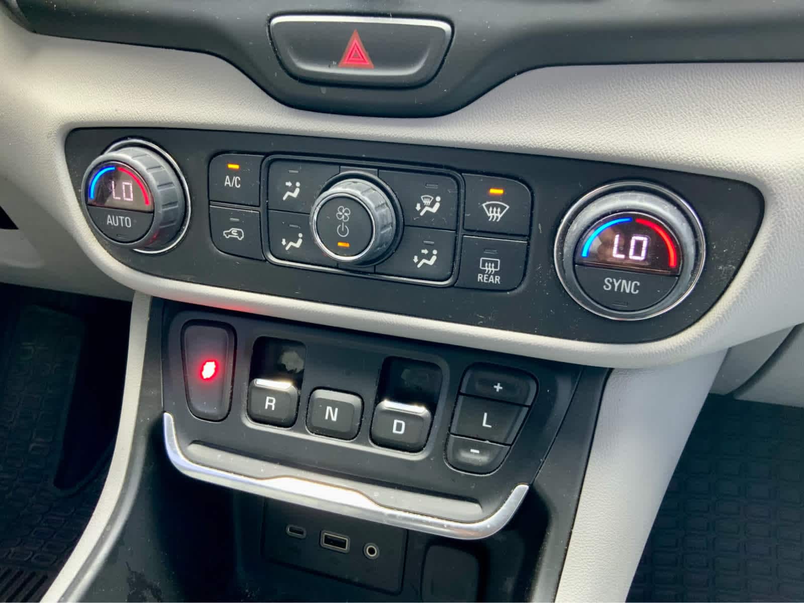 Thumbnail: 2019 GMC Terrain - 43