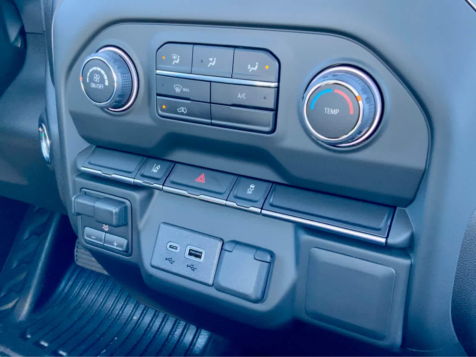 Thumbnail: 2026 Chevrolet Silverado 2500 - 50