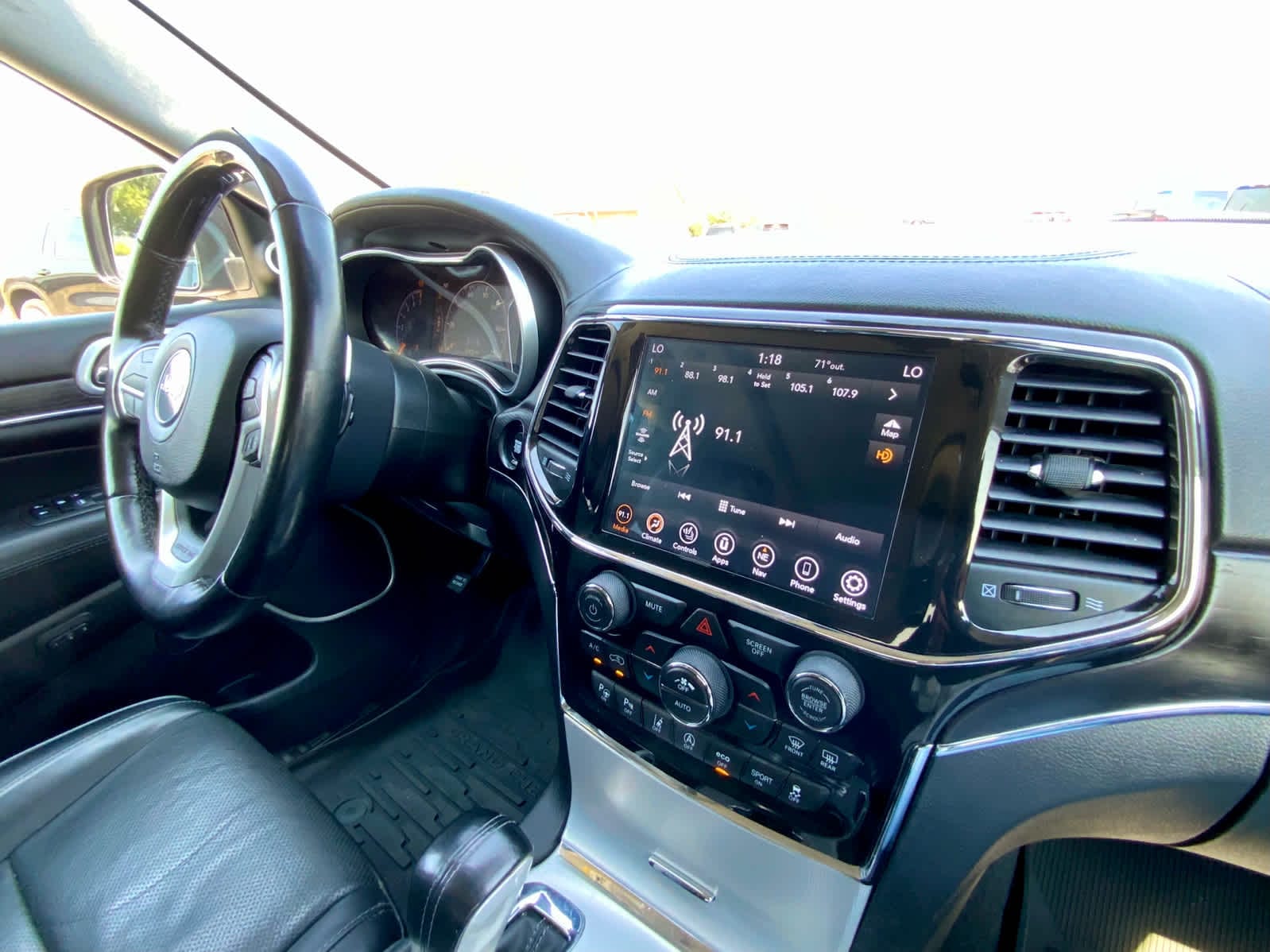 Thumbnail: 2021 Jeep Grand Cherokee - 43