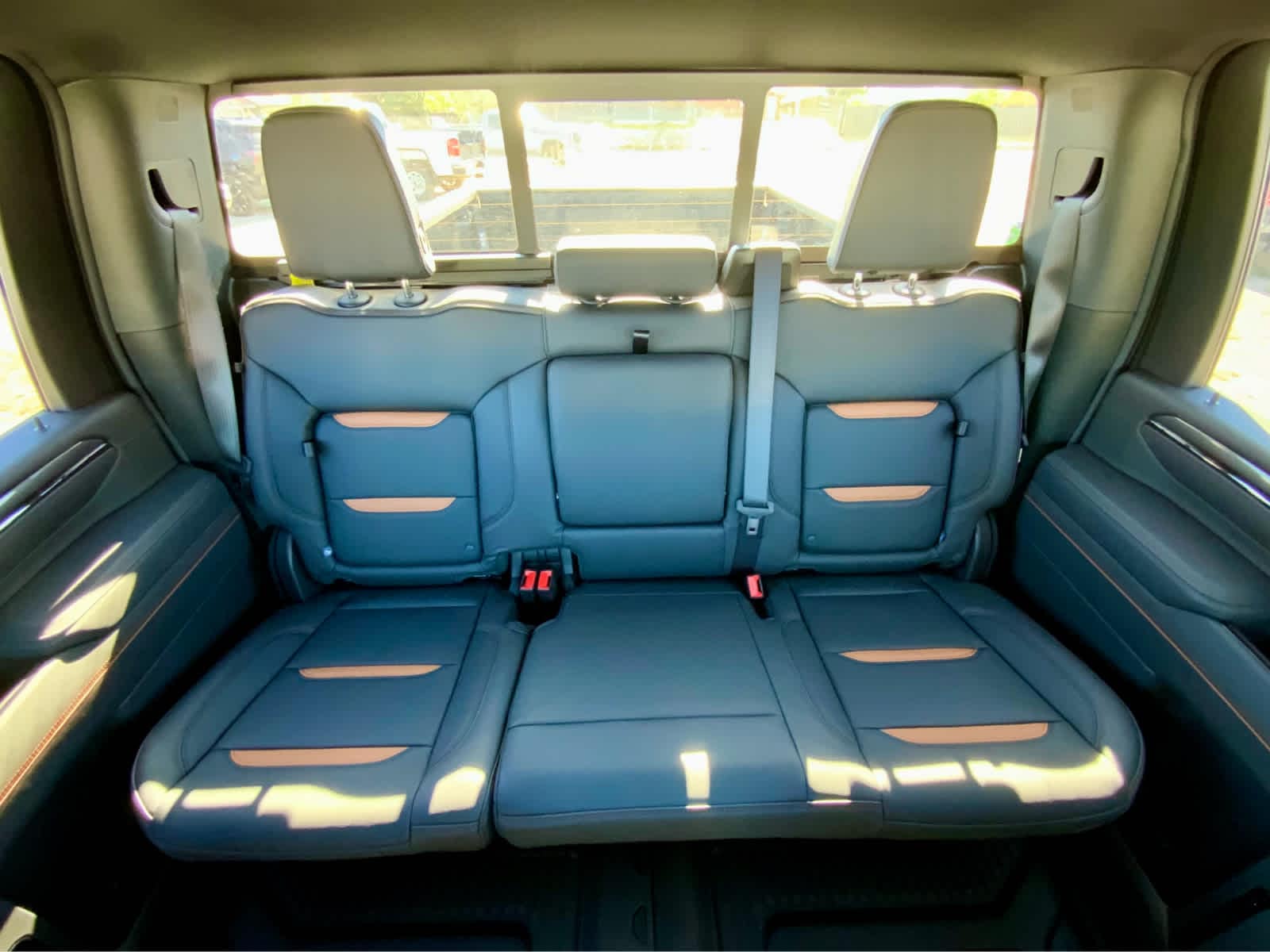 Thumbnail: 2026 GMC Sierra 2500 - 36