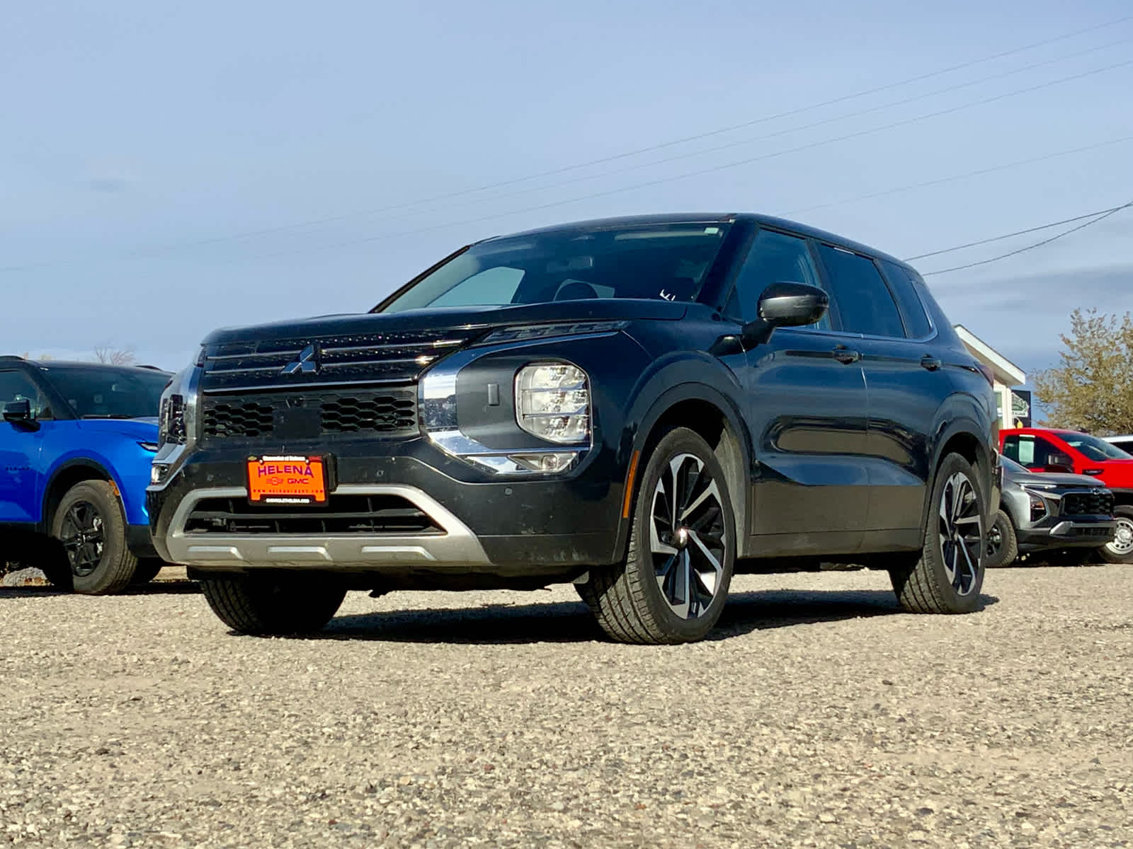 Thumbnail: 2024 Mitsubishi Outlander - 9