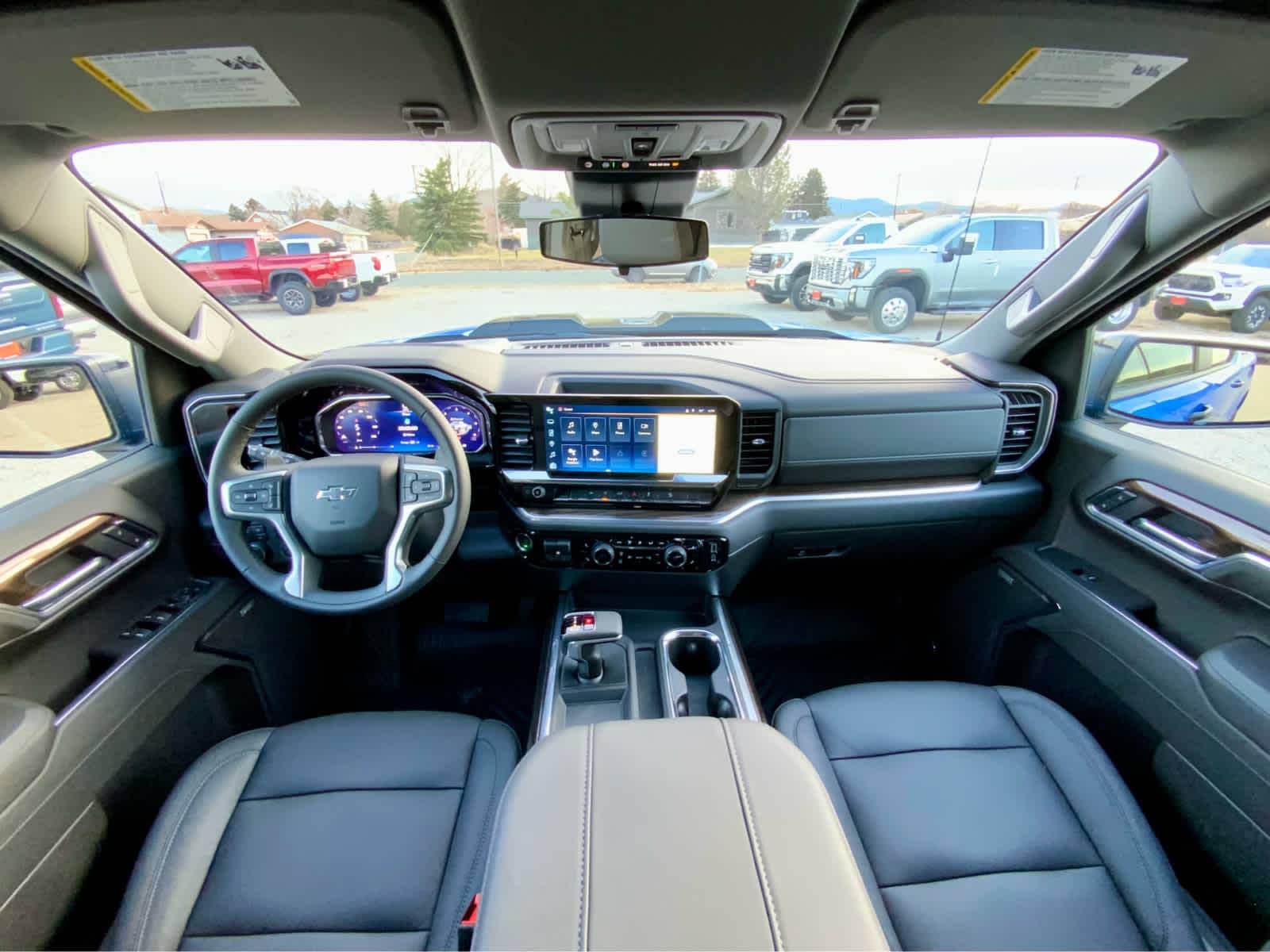 Thumbnail: 2026 Chevrolet Silverado 1500 - 38