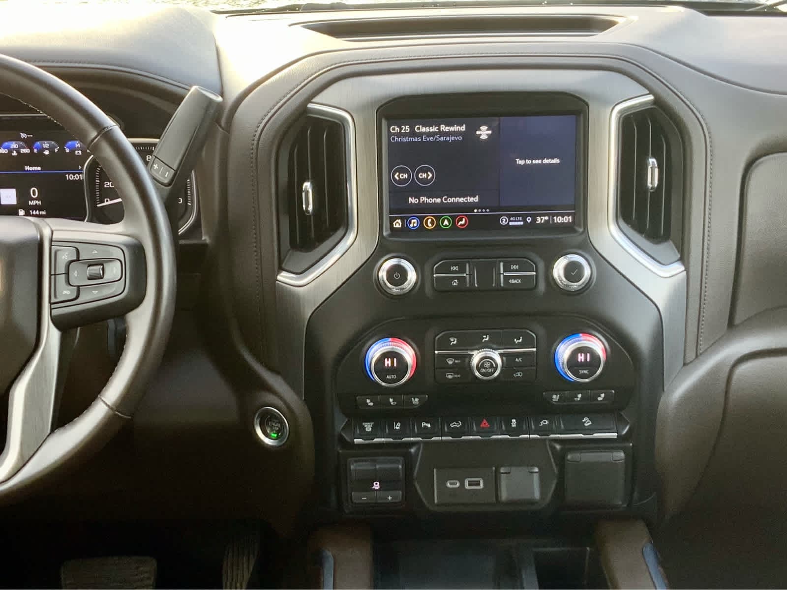 Thumbnail: 2023 GMC Sierra 3500 - 42