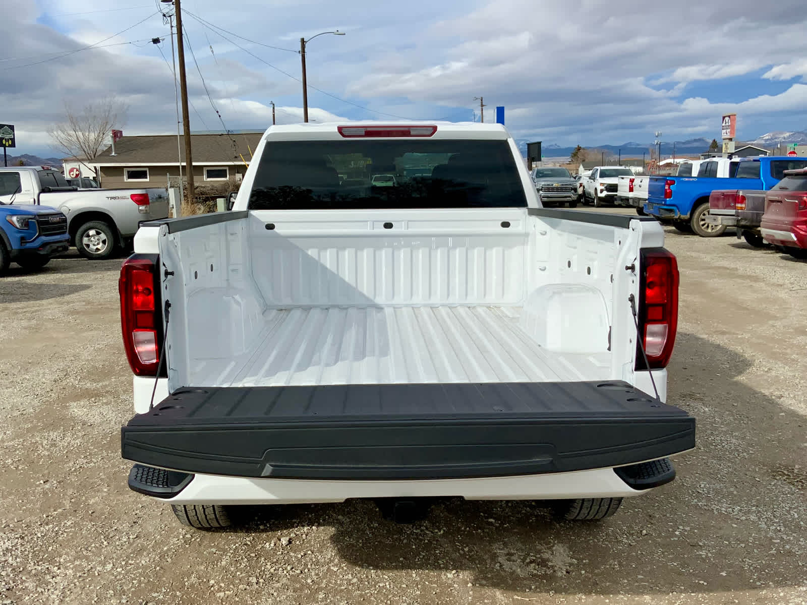 Thumbnail: 2026 GMC Sierra 1500 - 23