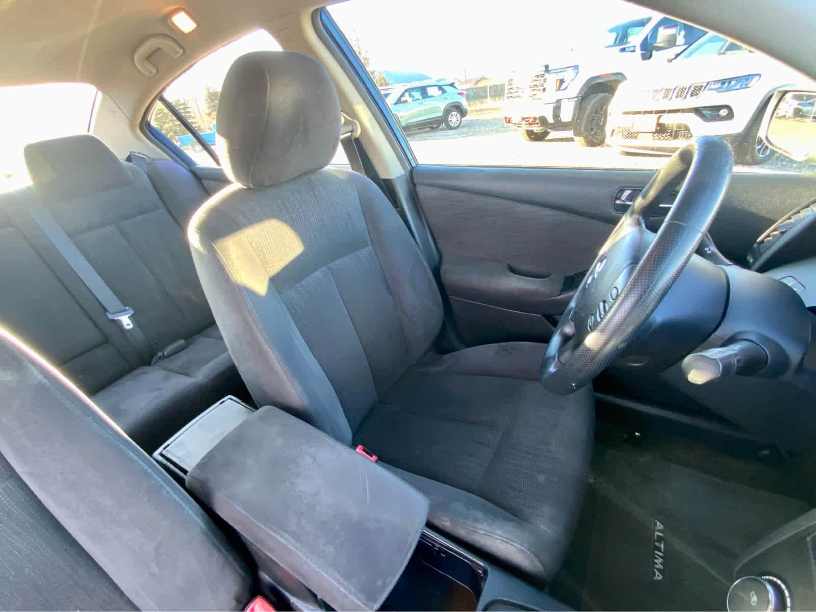 Thumbnail: 2012 Nissan Altima - 26