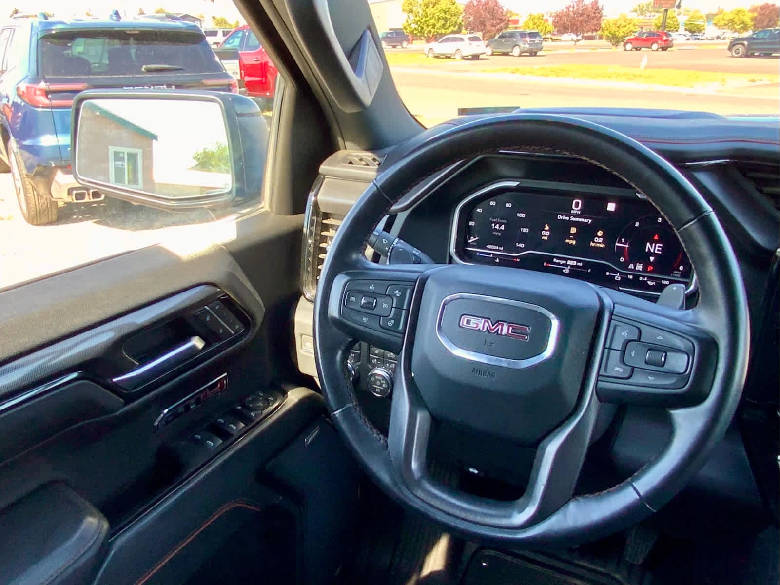 Thumbnail: 2023 GMC Sierra 1500 - 37