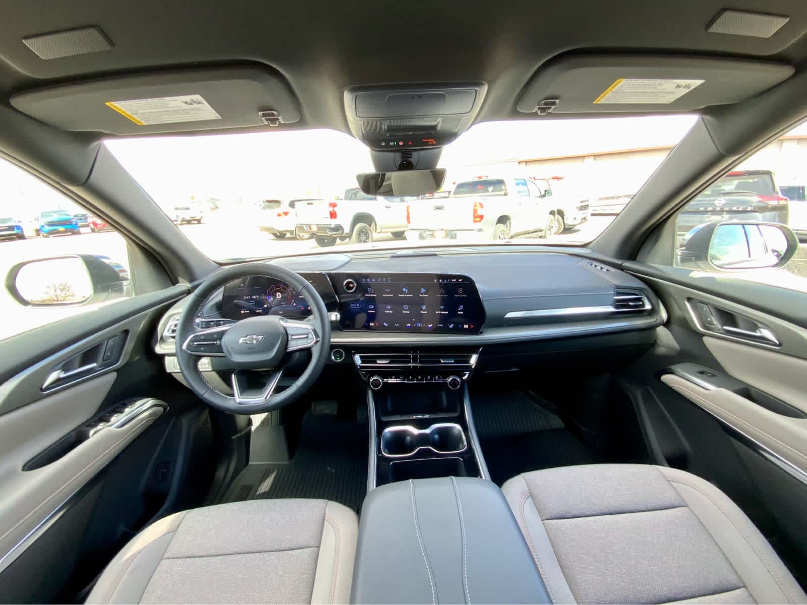 Thumbnail: 2026 Chevrolet Traverse - 33