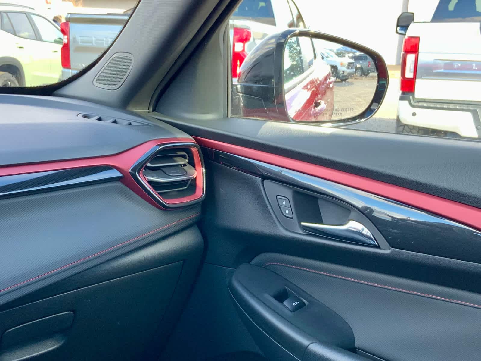 Thumbnail: 2026 Chevrolet TrailBlazer - 36